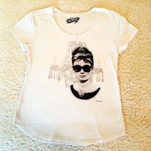 Audrey Hepburn Tee Shirt Breakfast at Tiffanys